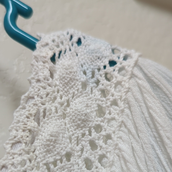 Fashion Fuse Medium Boho Oversized White Boho Blouse with Crochet - Picture 5 of 6